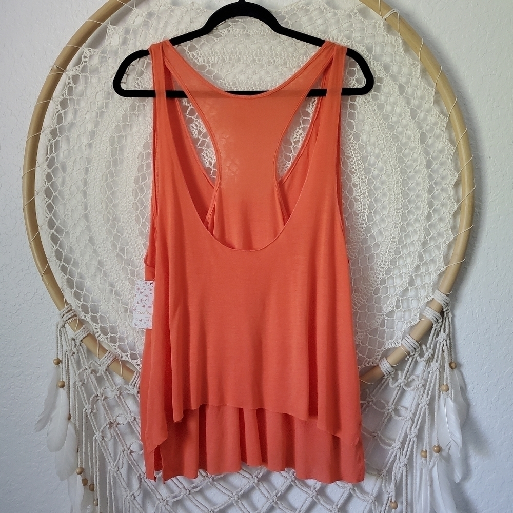 Women’s Coral Layered Tank Top - Picture 4 of 11